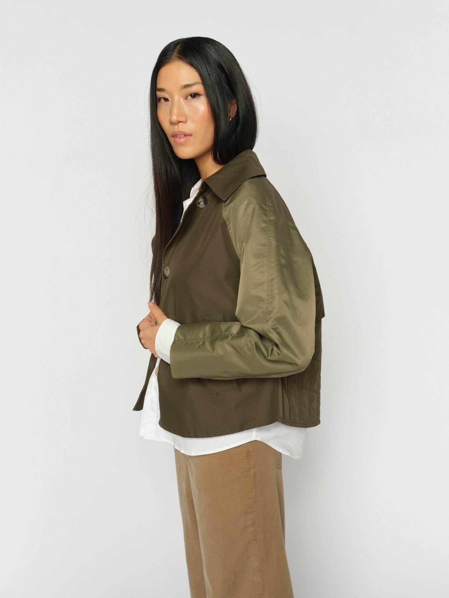 Modelshot / Olive Night / Detail